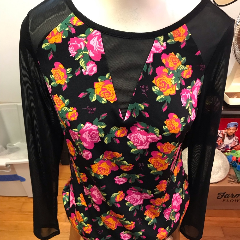 Betsey Johnson Long Sleeve Mesh/ Floral Top Size Small NWOT